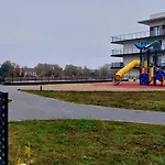 Apartament By The River With Terrace, Basen, Sauna, Jacuzzi, Fitness *