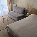 By The River With Terrace, Basen, Sauna, Jacuzzi, Fitness Apartament *