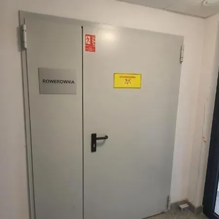 By The River With Terrace, Basen, Sauna, Jacuzzi, Fitness Apartmán