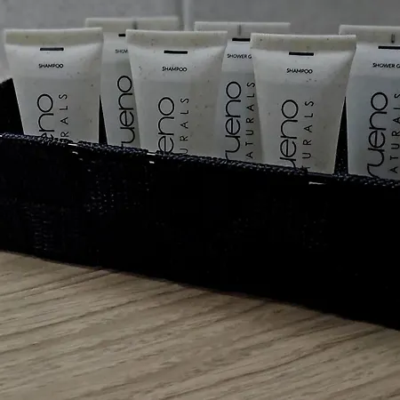 By The River With Terrace, Basen, Sauna, Jacuzzi, Fitness Apartmán