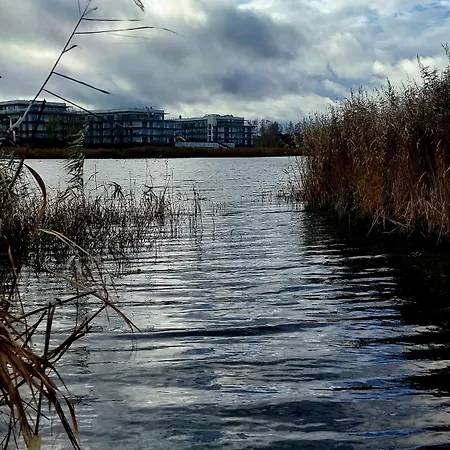 Apartmán By The River With Terrace, Basen, Sauna, Jacuzzi, Fitness Dziwnów