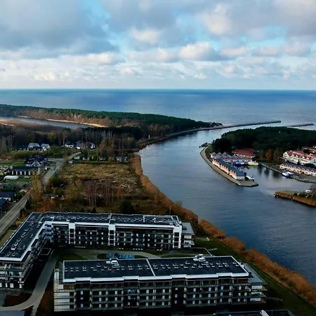 By The River With Terrace, Basen, Sauna, Jacuzzi, Fitness *