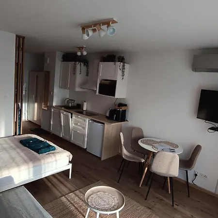 By The River With Terrace, Basen, Sauna, Jacuzzi, Fitness Dziwnów