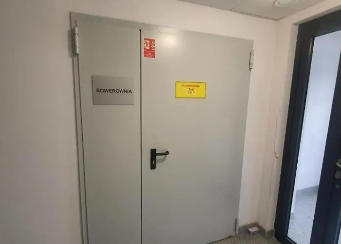 By The River With Terrace, Basen, Sauna, Jacuzzi, Fitness Apartmán