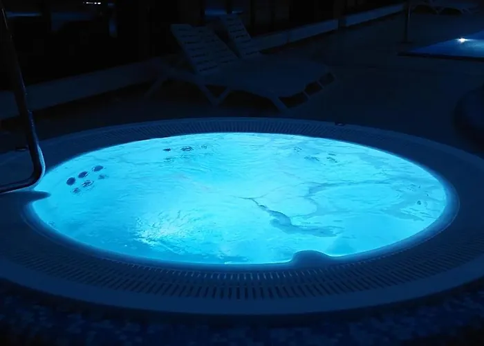 Apartmán By The River With Terrace, Basen, Sauna, Jacuzzi, Fitness Dziwnów