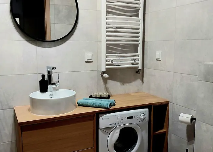 Apartmán By The River With Terrace, Basen, Sauna, Jacuzzi, Fitness Dziwnów