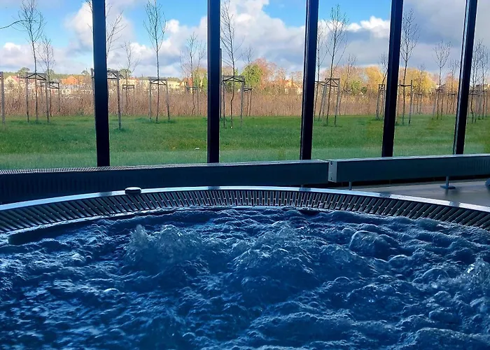 By The River With Terrace, Basen, Sauna, Jacuzzi, Fitness Dziwnów